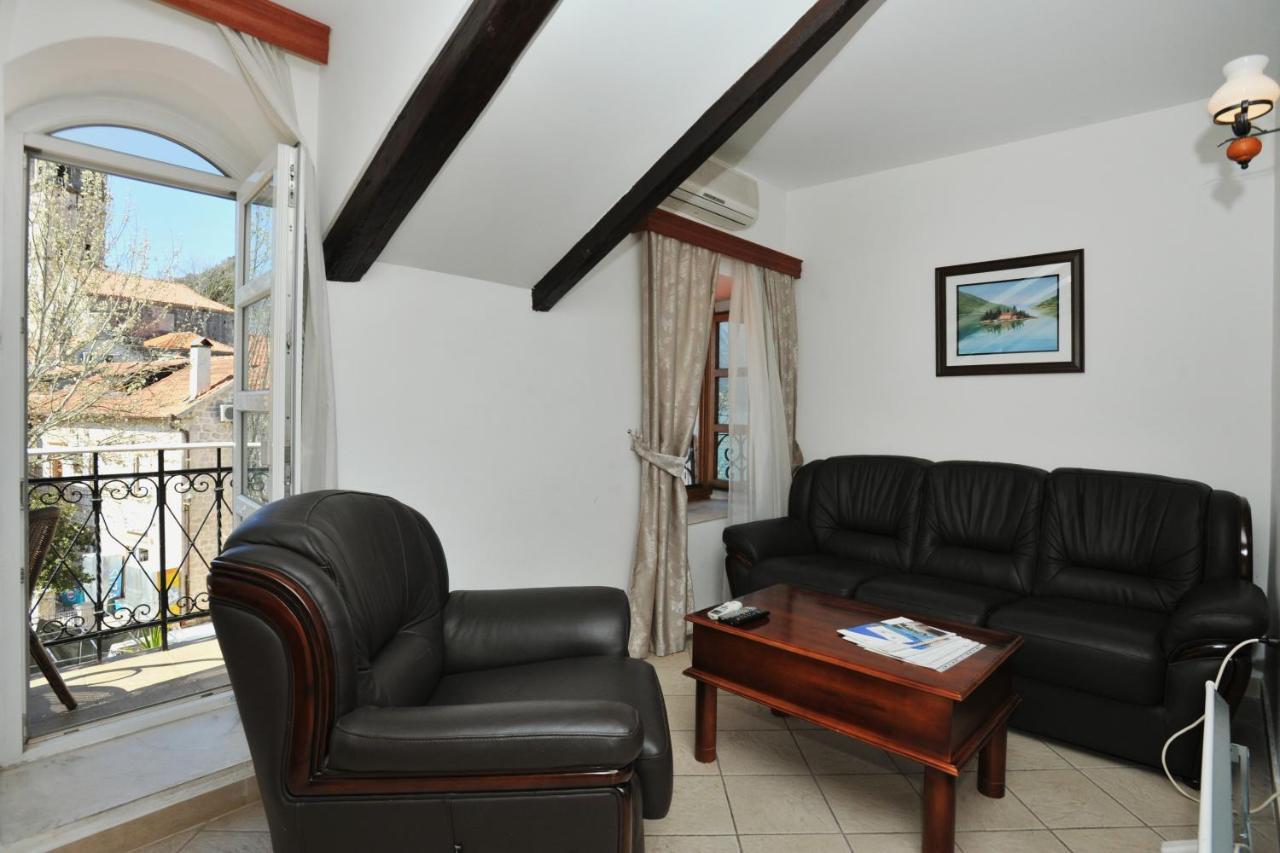 Lady Of The Rocks Apartments بيراتس المظهر الخارجي الصورة
